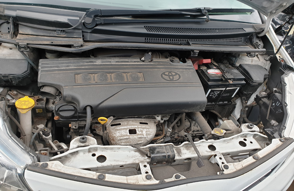 Toyota Yaris VVTI TR Air filter box